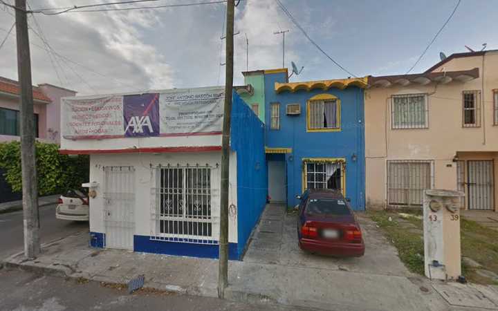 Fotografia tomada fuera de Axa - Compañía de seguros en Veracruz, Ver.