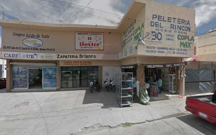 Fotografia tomada fuera de Western Union - Money transfer service en San Francisco del Rincón, Gto.
