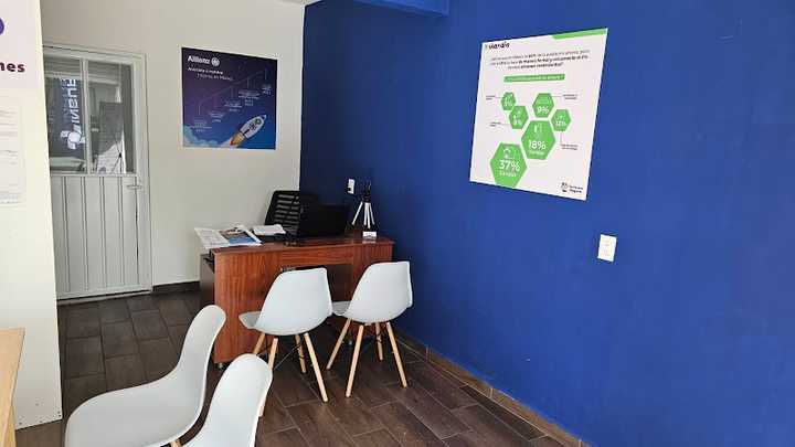 Fotografia tomada fuera de Allianz México - Sucursal Cd Hidalgo Distribuidor Autorizado - Servicio de inversiones en Cdad. Hidalgo, Mich.