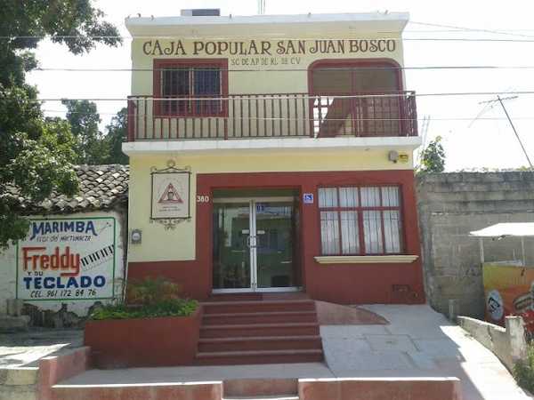Fotografia tomada fuera de Caja Popular San Juan Bosco - Cooperativa de ahorro y crédito en Tuxtla Gutiérrez, Chis.