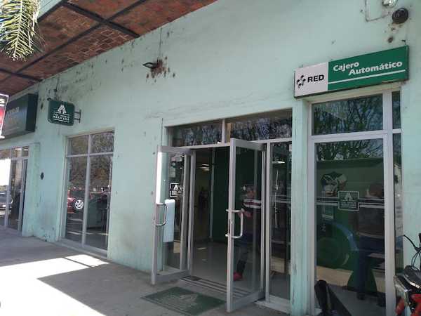 Fotografia tomada fuera de Caja Popular Mexicana - Cooperativa de ahorro y crédito en El Arenal, Jal.