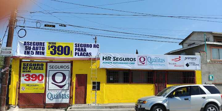 Fotografia tomada fuera de Primero Seguros - Agencia aseguradora de automóviles en Tijuana, B.C.