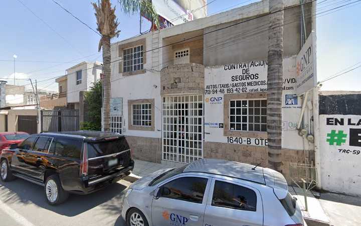 Fotografia tomada fuera de Agencia de Seguros - Compañía de seguros en Torreón, Coah.