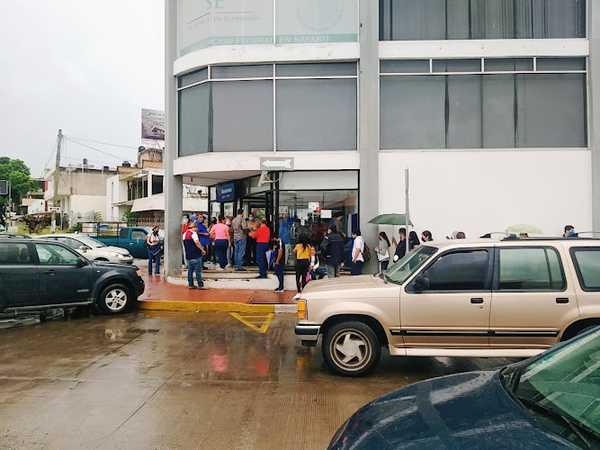 Fotografia tomada fuera de Citibanamex La Cruz - Banco en Tepic, Nay.