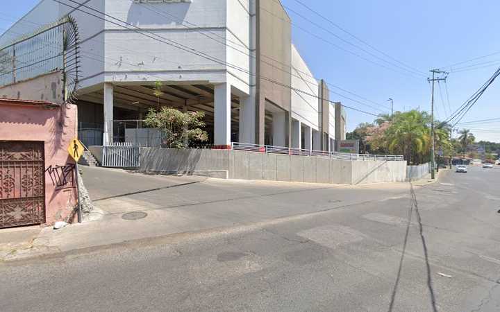 Fotografia tomada fuera de BanCoppel Galerías 10 - Banco en Cuernavaca, Mor.