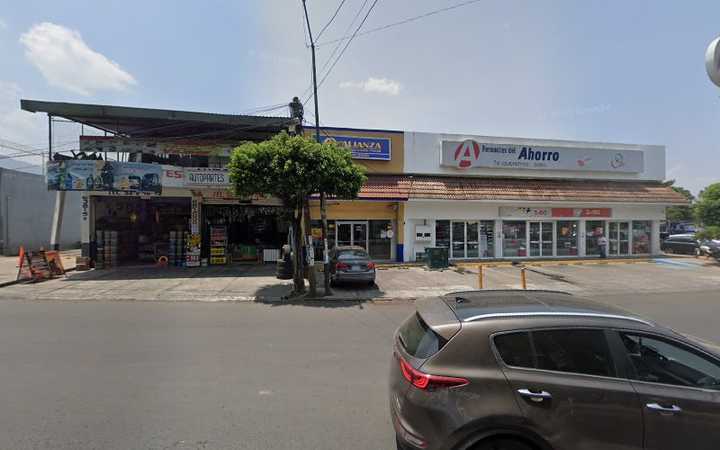 Fotografia tomada fuera de Alianza Cajas Populares - Cooperativa de ahorro y crédito en Uruapan, Mich.