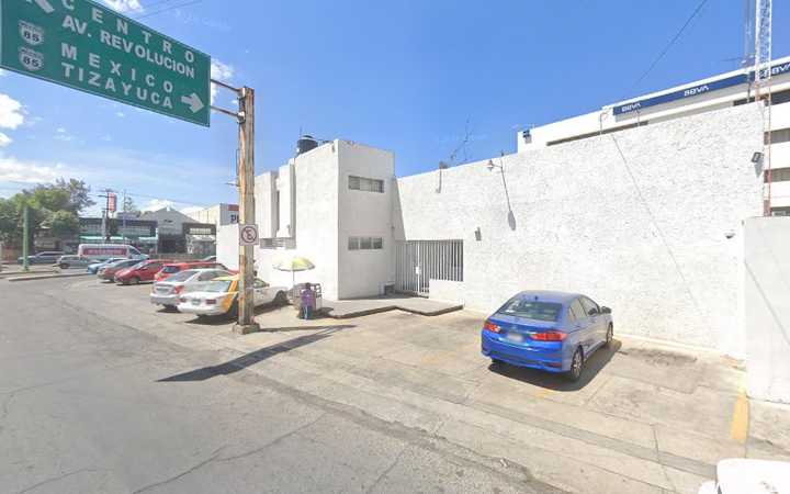 Fotografia tomada fuera de Afore Banamex - Banco en Pachuca de Soto, Hgo.