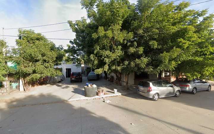 Fotografia tomada fuera de Banco Mercantil de Norte - Bank en Guasave, Sin.