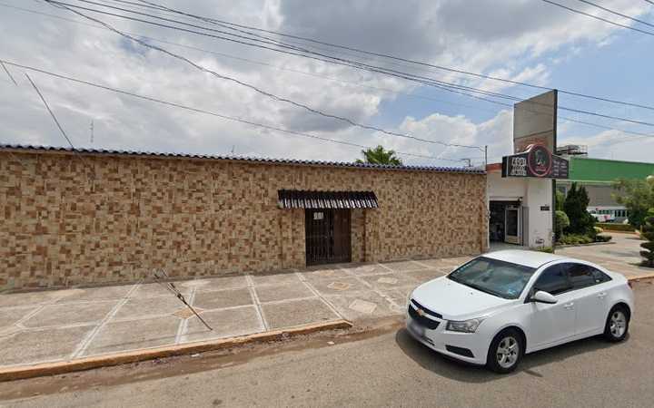 Fotografia tomada fuera de CREDIENLACE FINANCIERA - Banco en Salamanca, Gto.