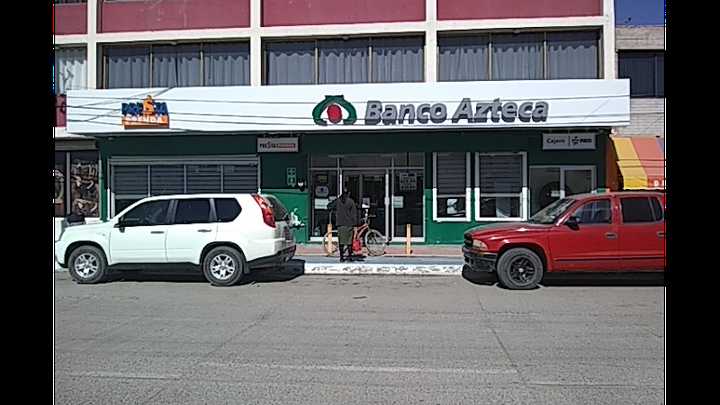 Fotografia tomada fuera de Banco Azteca - Banco en Nuevo Ideal, Dgo.