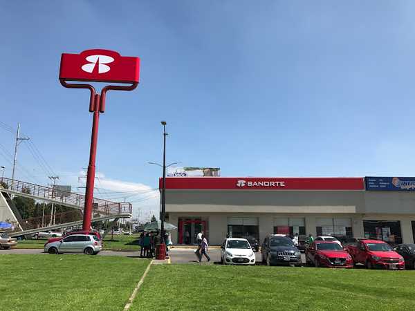 Fotografia tomada fuera de Banorte - Banco en Lerma de Villada, Edomex.