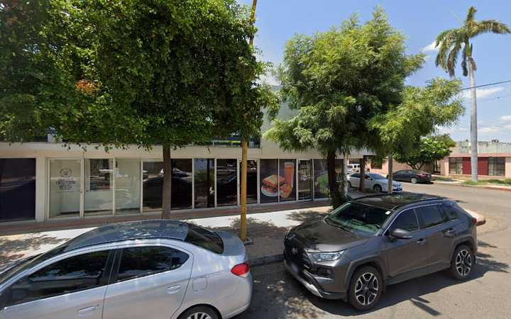 Fotografia tomada fuera de Oficina de Seguros - Compañía de seguros en Cdad. Obregón, Son.