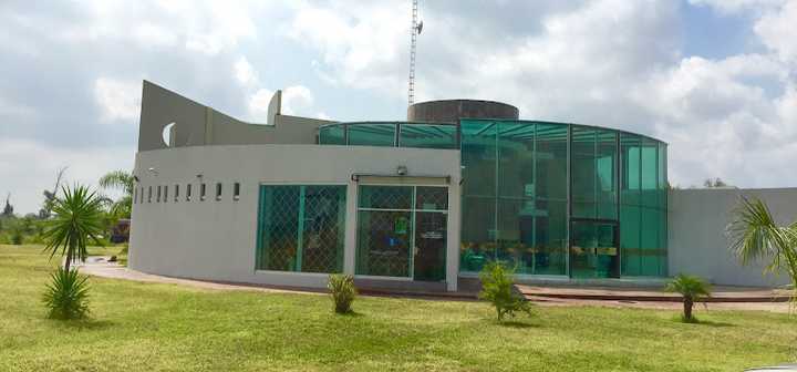 Fotografia tomada fuera de Unión de Crédito Agropecuaria de Guanajuato, S. A. de C. V. - Institución financiera en Irapuato, Gto.