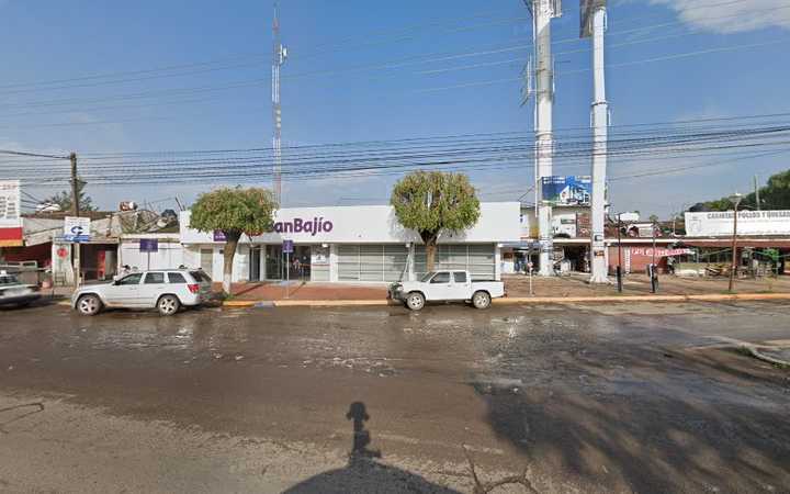 Fotografia tomada fuera de BanBajío Sucursal Abastos León - Banco en León de los Aldama, Gto.