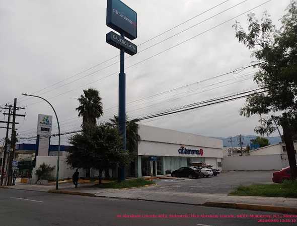 Fotografia tomada fuera de Sucursal Banamex Lincoln, Monterrey, NL - Banco en Nuevo León, N.L.