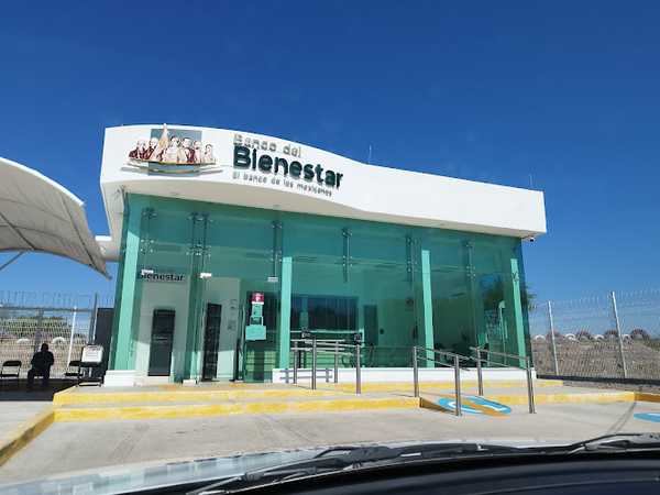 Fotografia tomada fuera de Banco del Bienestar - Banco en Santa Ana, Son.