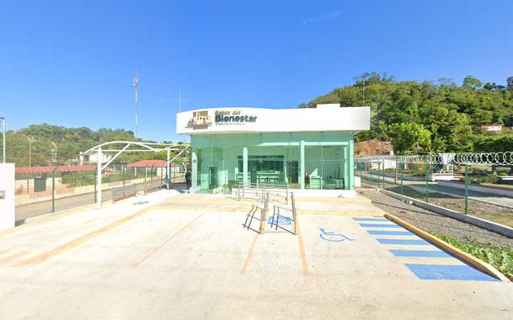 Fotografia tomada fuera de Banco del Bienestar-Polutla - Institución financiera en Polutla, Ver.