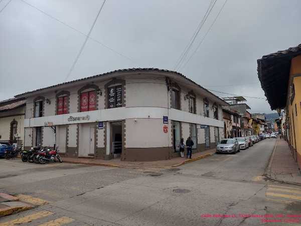 Fotografia tomada fuera de Sucursal Banamex Zacatlán, Pue. - Banco en Puebla, Pue.