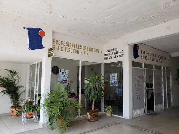 Fotografia tomada fuera de Profesionales de Banderilla S.A. de C.V. SOFOM E.N.R - Institución financiera en Heroica Cdad. de Huajuapan de León, Oax.