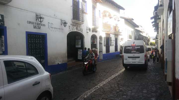 Fotografia tomada fuera de ZOCALO CENTRO CAMBIARIO S.A. DE C.V. TAXCO - Oficina de cambio de divisas en Taxco de Alarcón, Gro.