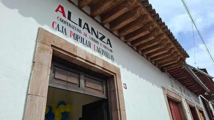 Fotografia tomada fuera de Alianza Caja Popular Lagunillas, S.C. de A.P. de R.L. de C.V. - Cooperativa de ahorro y crédito en Pátzcuaro, Mich.