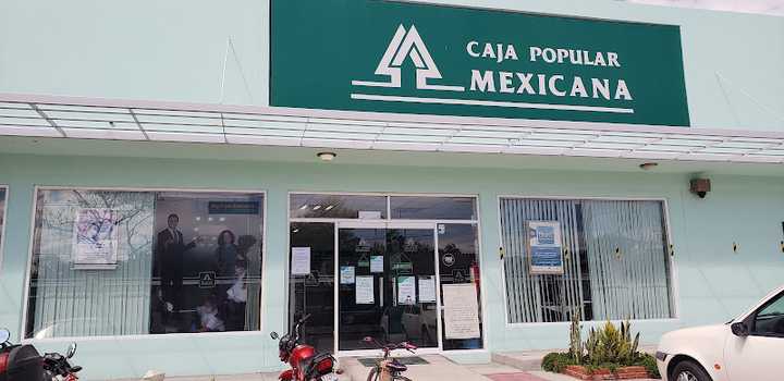 Fotografia tomada fuera de Caja Popular Mexicana - Cooperativa de ahorro y crédito en Santa Clara Huitziltepec, Pue.