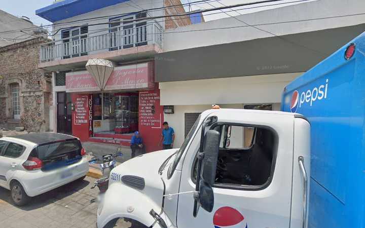 Fotografia tomada fuera de Western Union - Money transfer service en Apaseo el Alto, Gto.