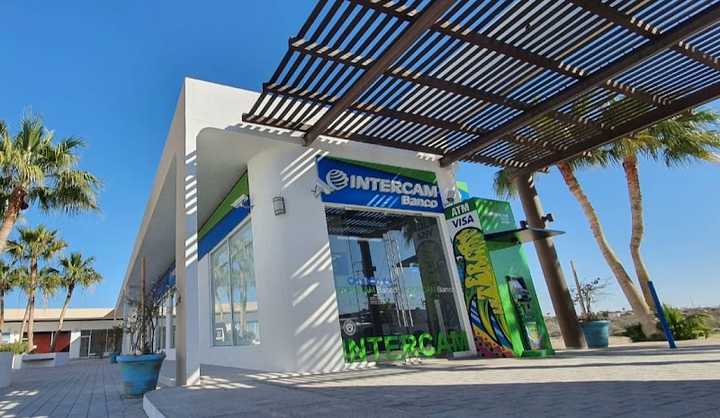 Fotografia tomada fuera de Intercam Banco Puerto Peñasco - Banco en Puerto Peñasco, Son.