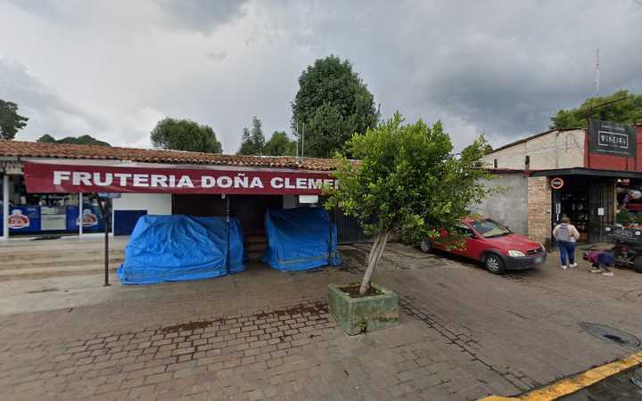 Fotografia tomada fuera de Gestorias, Licencias de uso de suelo, Licencias de construcción, Administración y Arquitectura, Valle de Bravo - Gestoría en Valle de Bravo, Edomex.