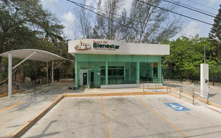 Fotografia tomada fuera de Banco Del Bienestar El Banco De Los Maxic Anos - Banco en Cdad. Cuauhtémoc, Ver.
