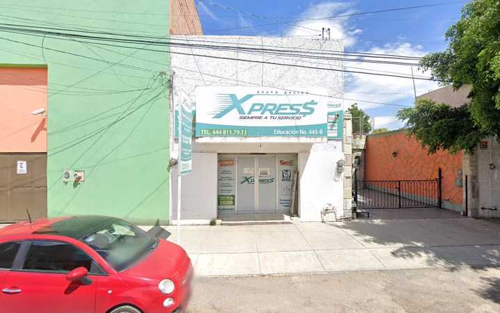 Fotografia tomada fuera de grupoxpress - Institución financiera en San Luis Potosí, S.L.P.