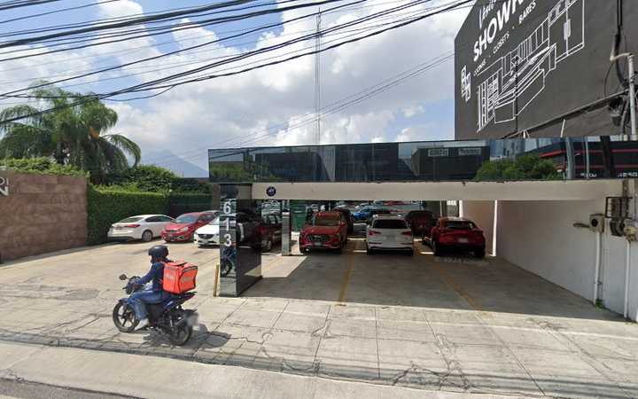 Fotografia tomada fuera de CREDIMON - Financial institution en San Pedro Garza García, N.L.