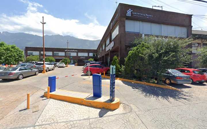 Fotografia tomada fuera de Accender Liquidez - Institución financiera en San Pedro Garza García, N.L.