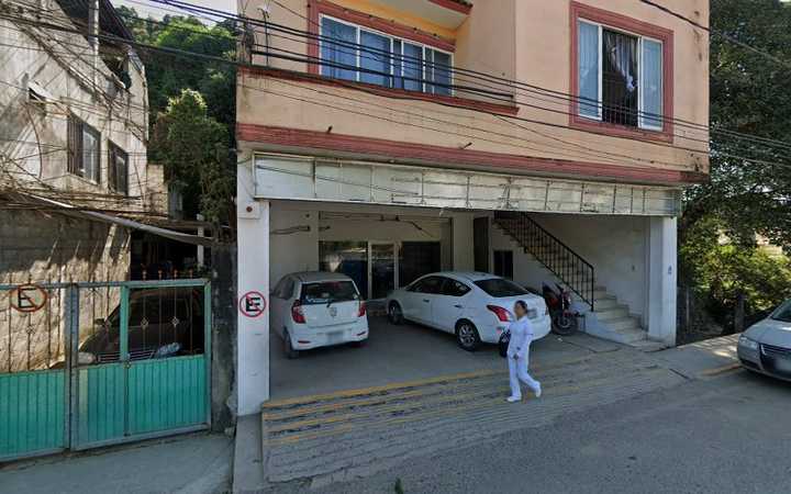 Fotografia tomada fuera de Dimex - Institución financiera en Huejutla de Reyes, Hgo.