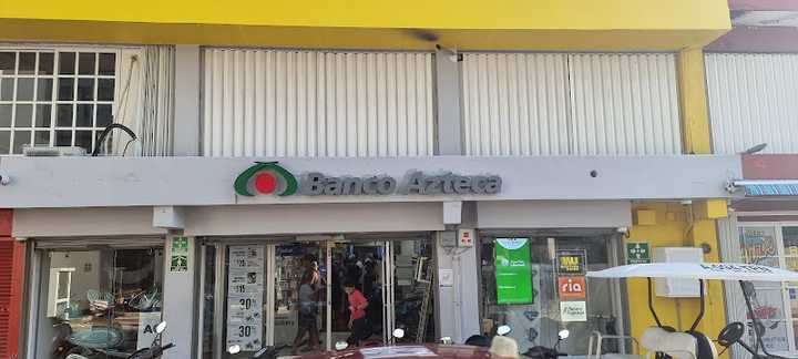 Fotografia tomada fuera de Banco Azteca - Banco en Isla Mujeres, Q.R.