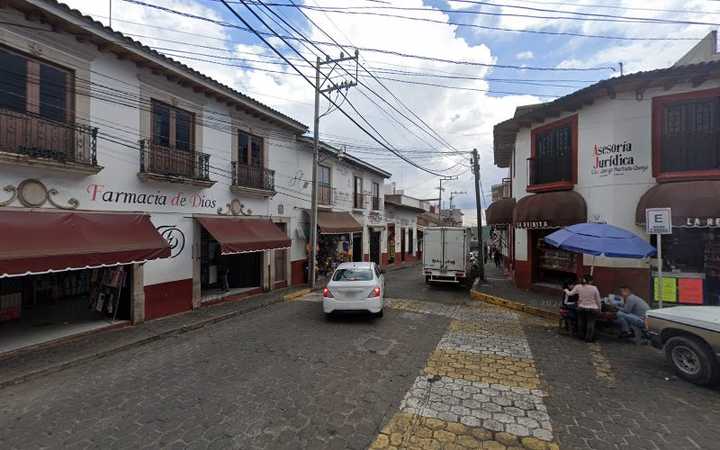 Fotografia tomada fuera de Prestamex - Casa de empeños en Tacámbaro de Codallos, Mich.
