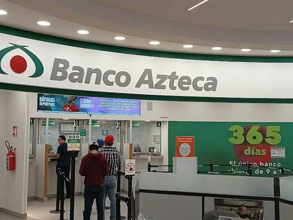 Fotografia tomada fuera de Banco Azteca - Banco en Cdad. Constitución, B.C.S.