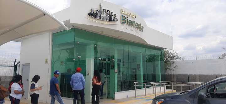 Fotografia tomada fuera de Banco Del Bienestar Romita Suc. Avenida Cecyteg - Bank en Romita, Gto.