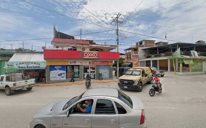 Fotografia tomada fuera de Grupo Financiero Banorte Corresponsal SAN BARTOLO ACA - Banco en Técpan de Galeana, Gro.