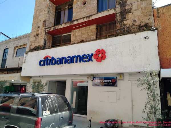 Fotografia tomada fuera de Sucursal Banamex Zapotlanejo, Jal - Banco en Jalisco, Jal.