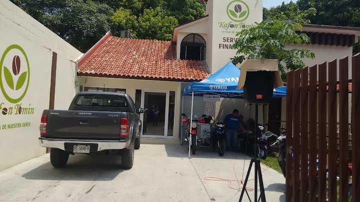 Fotografia tomada fuera de Kafen Tomin Tamazunchale - Institución financiera en Tamazunchale, S.L.P.