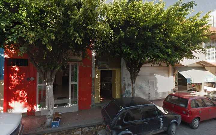 Fotografia tomada fuera de Dinero Práctico - Casa de empeños en Abasolo, Gto.
