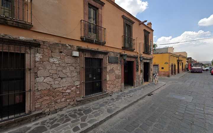Fotografia tomada fuera de Financiera Independencia - Oficinas de empresa en San Miguel de Allende, Gto.