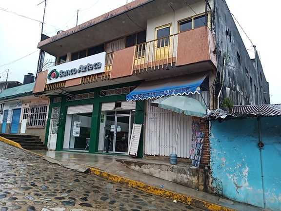 Fotografia tomada fuera de Banco Azteca - Banco en Plan de Arroyos, Ver.