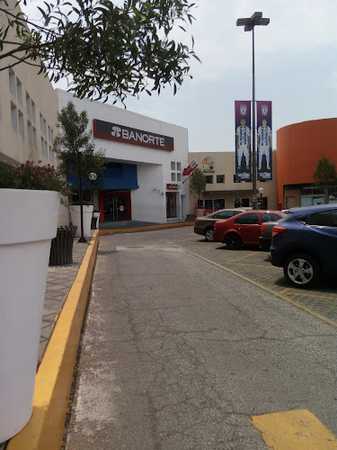 Fotografia tomada fuera de Banorte - Banco en Pachuca de Soto, Hgo.