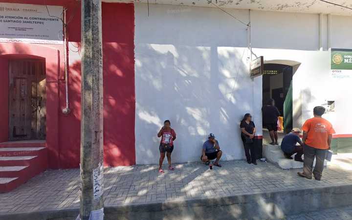 Fotografia tomada fuera de Grupo Financiero Banorte Corresponsal JAMILTEPEC - Banco en Santiago Jamiltepec, Oax.