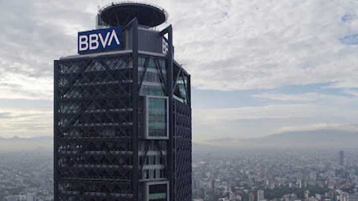 Fotografia tomada fuera de Banco BBVA - Banco en Tepic, Nay.