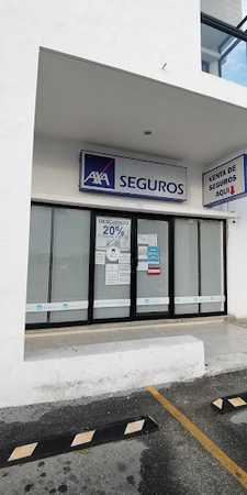 Fotografia tomada fuera de Tienda AXA Dorada - Compañía de seguros en Mérida, Yuc.