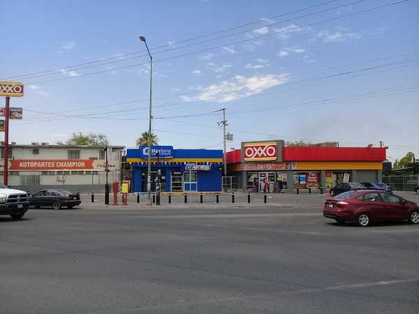 Fotografia tomada fuera de Maxilana Novena - Casa de empeños en Mexicali, B.C.